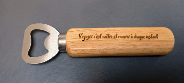 Décapsuleur bois avec message personnalisé
