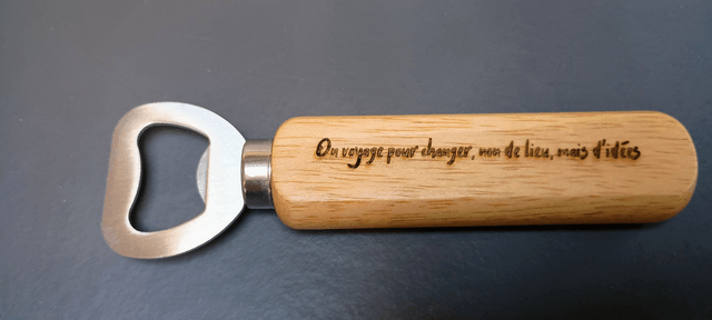 Décapsuleur bois avec message personnalisé