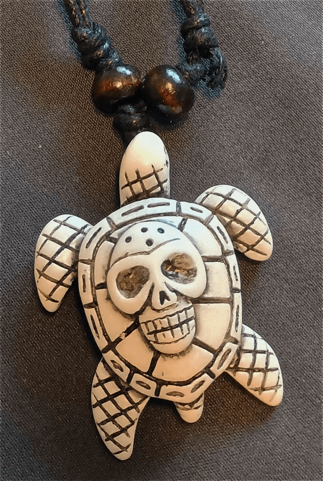 Collier ajustable à pendentif tortue