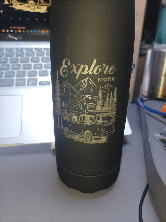 Bouteille isotherme noire 500ml - Motif Explore